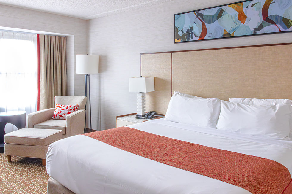 Par-A-Dice room image